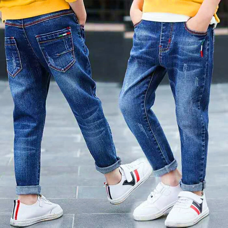 Boys Slim-Fit Jeans – Casual Everyday Denim (4–12 Years)