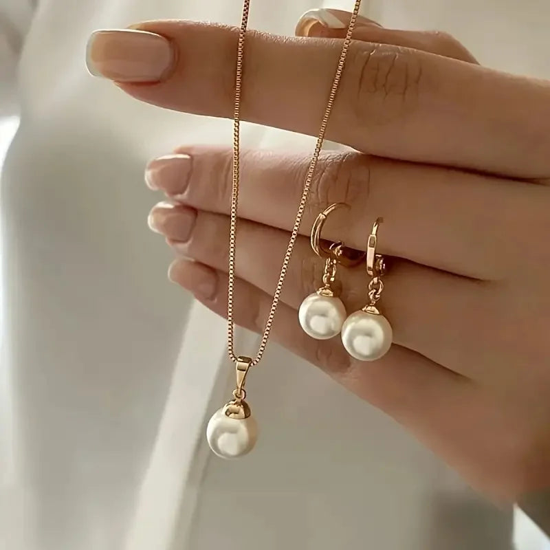 Dainty Pearl Jewellery Set – Dangle Earrings & Pendant Necklace